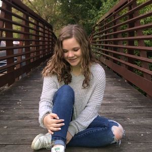 Meet your Posher, Mallory